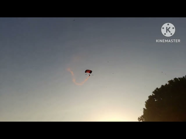 oludeniz plajında serbest paraşüt atlayışı ölüdeniz free parachute jump at oludeniz beach air games